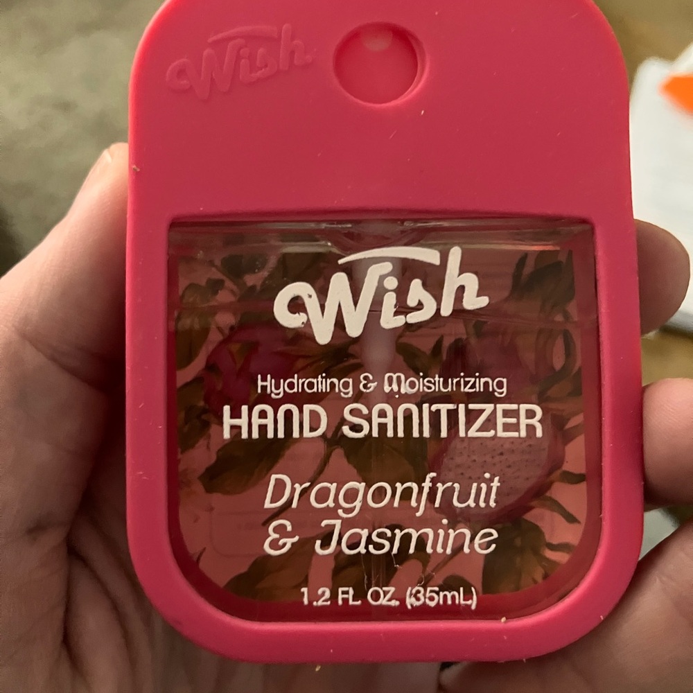 Wish Hand Sanitizer Set with Silicone Cases:Purple,Green,Orange,Pink must haves! - Picture 7 of 7